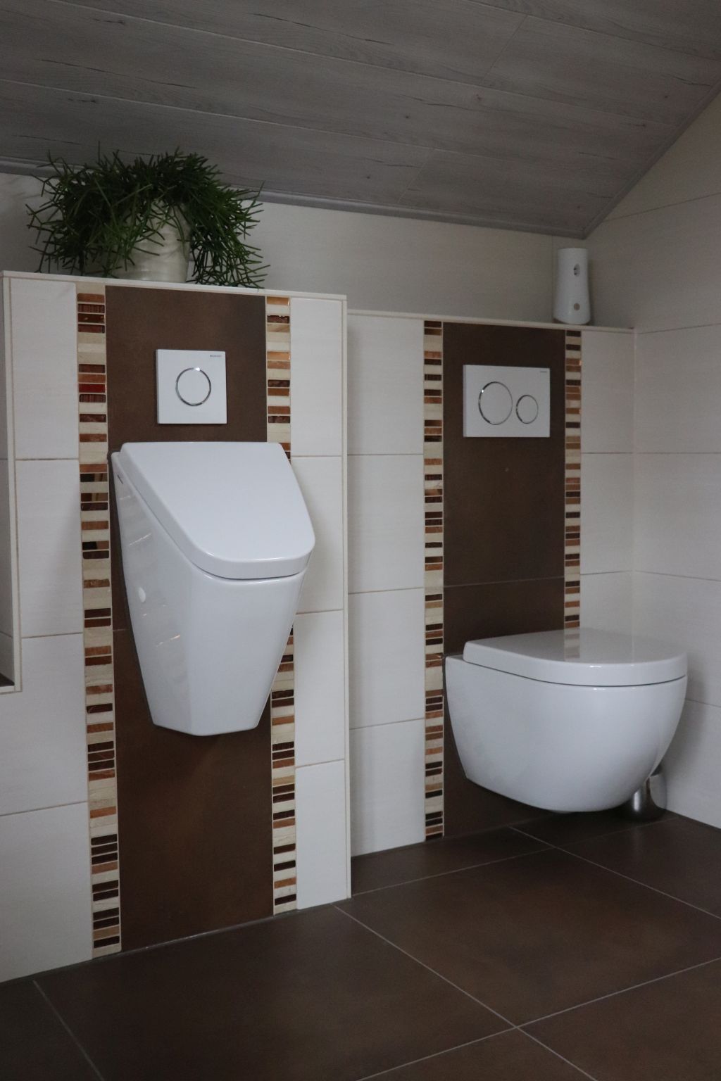 Badsanierung Aldersbach Geberit Spülkasten spülrandloses WC Urinal